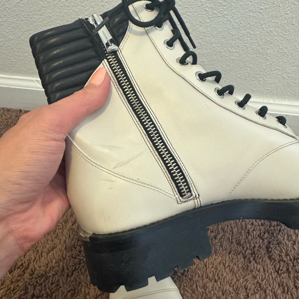 Michael Kors Bastian Lace Up Leather Combat Boots Cream Moto 8.5 - Picture 9 of 9